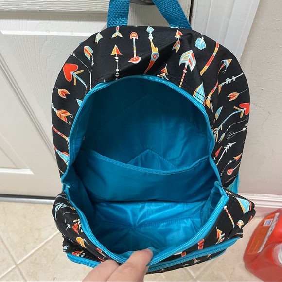 ARROW PRINT BACKPACK - Picture 14 of 16